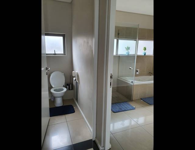 3 BEDROOM APARTMENT FOR SALE IN POINT WATERFRONT
